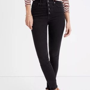 Madewell 9” High Rise Skinny Button Fly Black Jeans Frayed Size 27